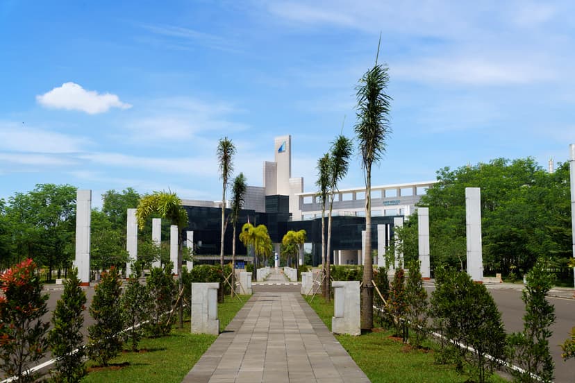 UIII Campus